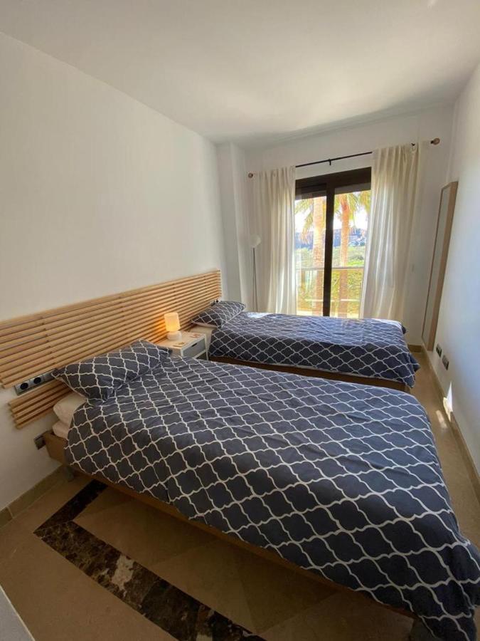Marina Del Castillo, Duquesa Beachfront Apartment マニルバ エクステリア 写真
